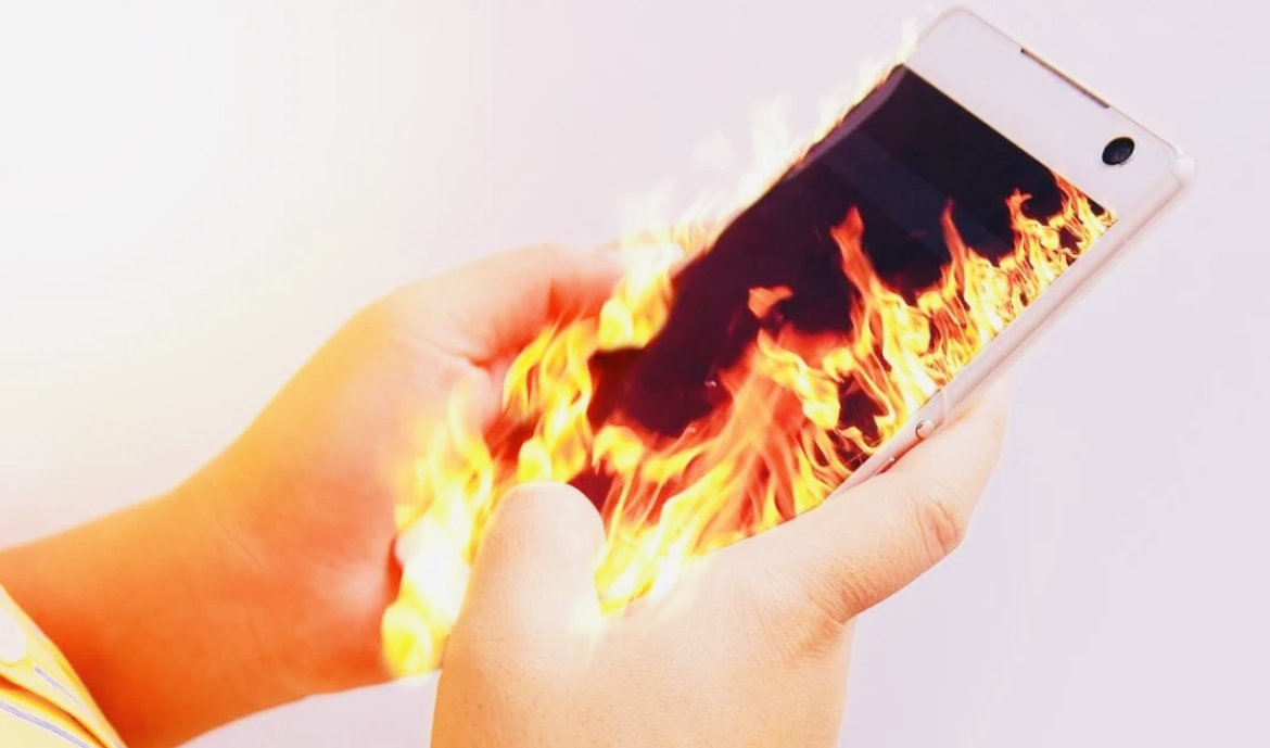 Как "спасти" телефон в жару